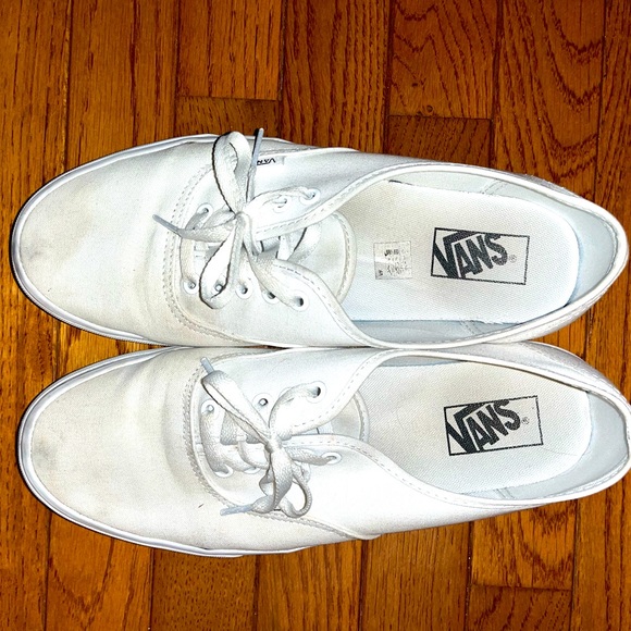 Vans - Picture 2 of 4